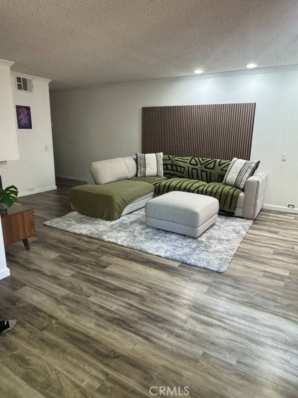 Sacramento, CA 95825,2200 Woodside LN #2
