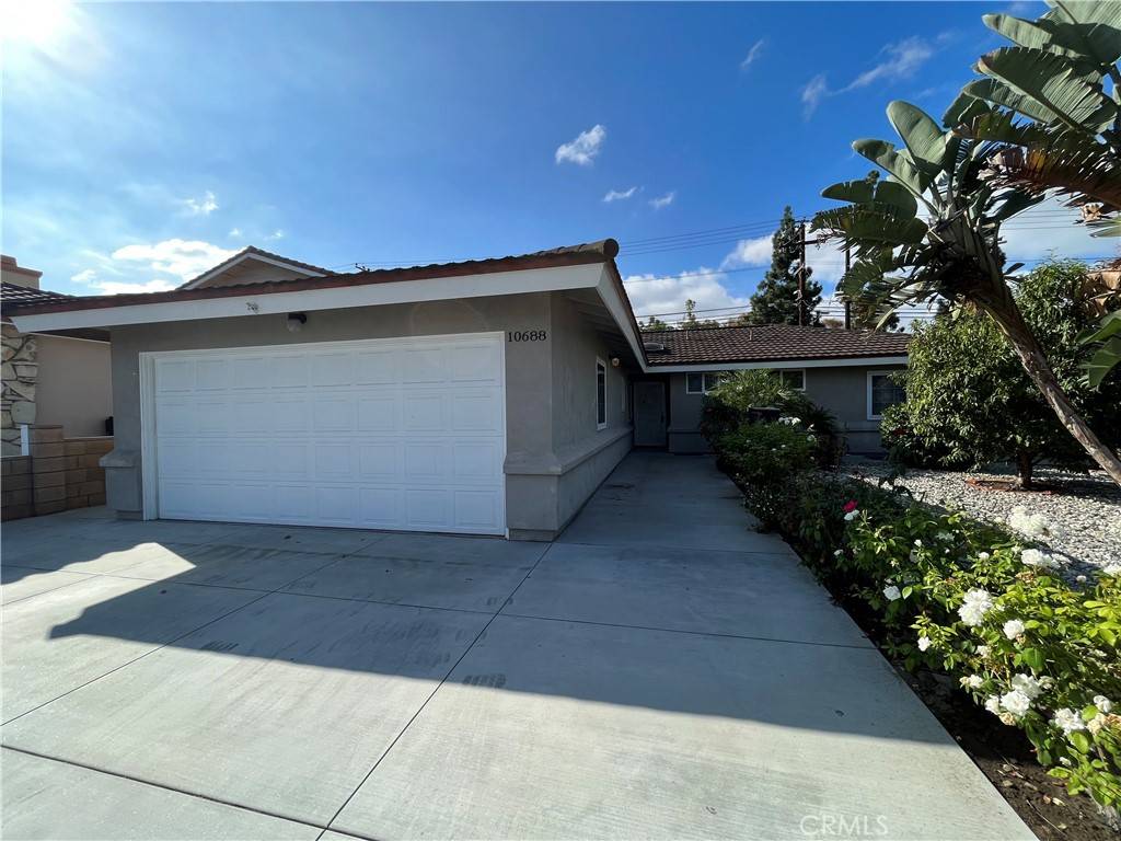 Fountain Valley, CA 92708,10688 Morning Glory AVE