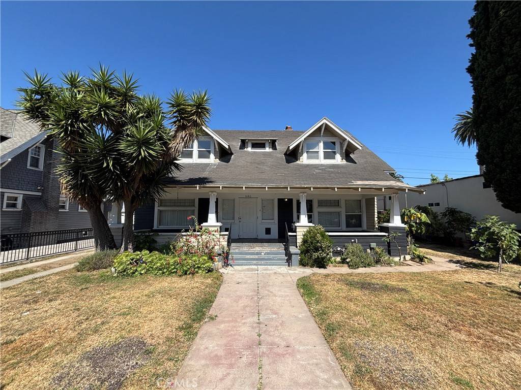 Los Angeles, CA 90019,1646 Cimarron ST