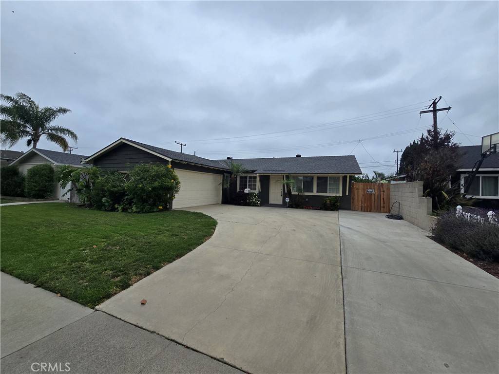 Huntington Beach, CA 92647,6792 Sylvia DR