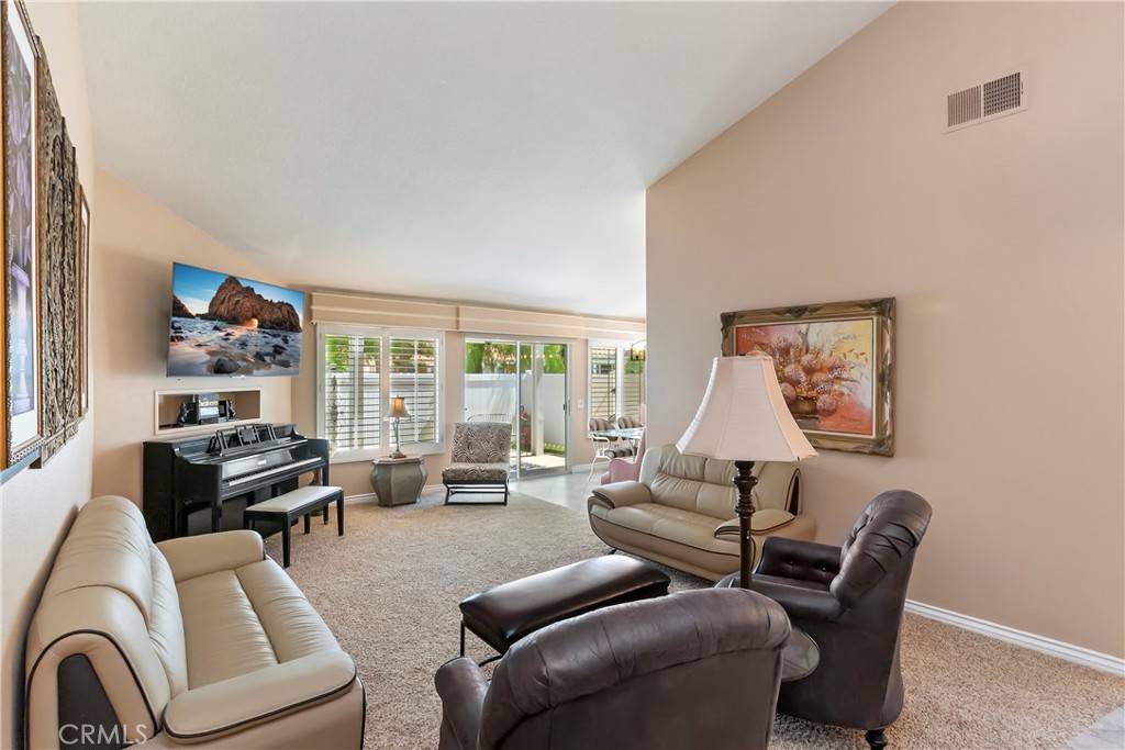 Banning, CA 92220,5469 Watson ST