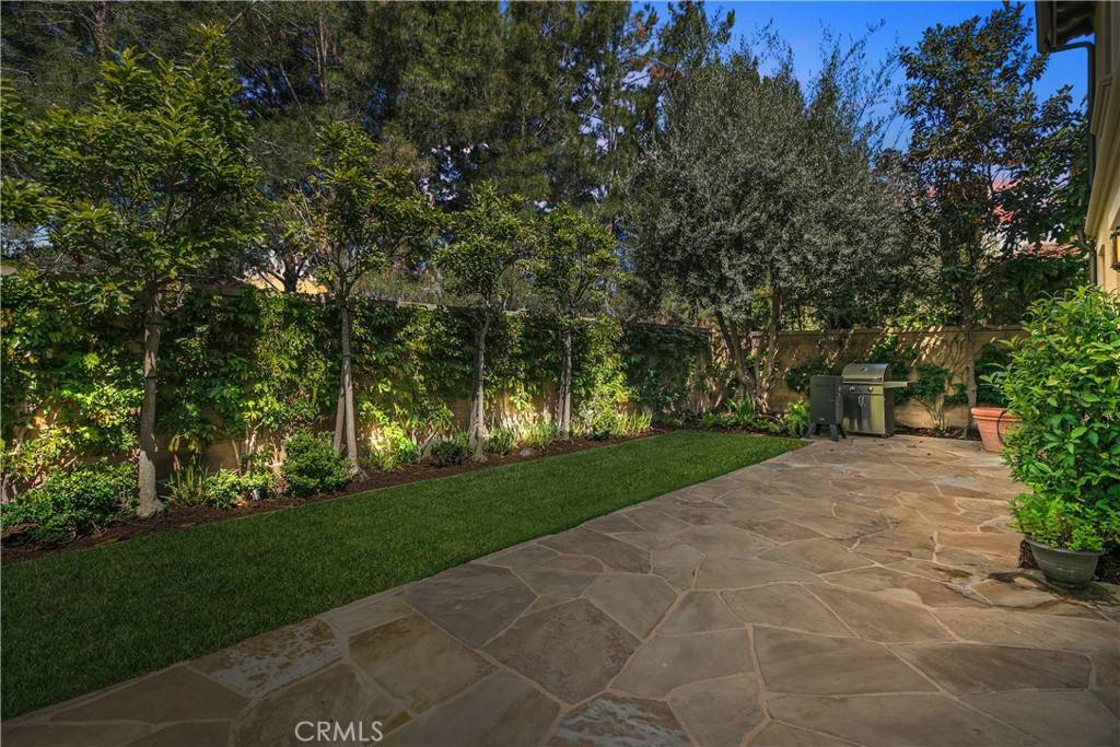 Irvine, CA 92618,32 Tesoro