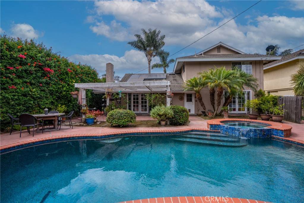 Huntington Beach, CA 92647,6351 Gloria DR