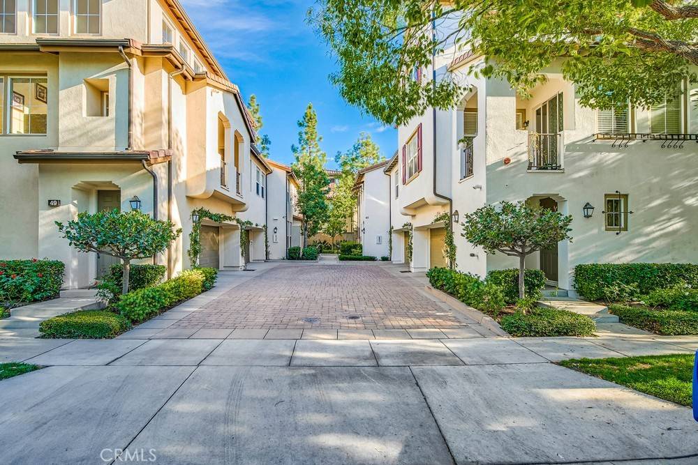 Irvine, CA 92602,45 Olivehurst
