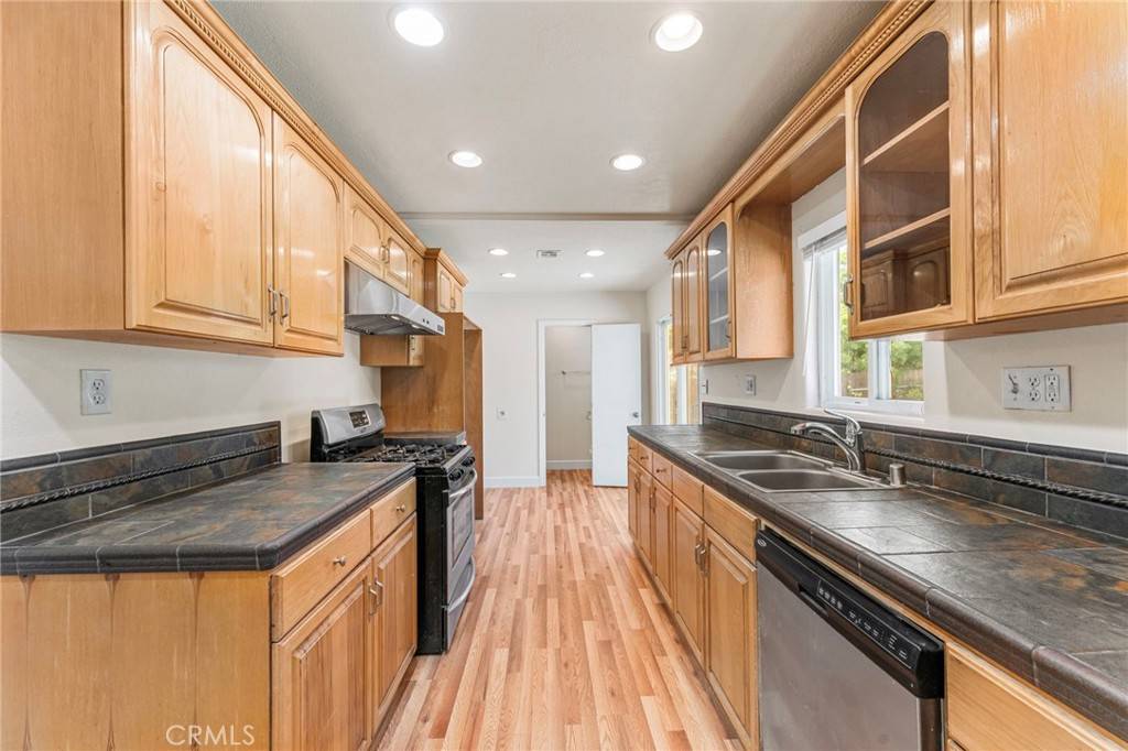 El Cajon, CA 92021,1470 Greenfield DR