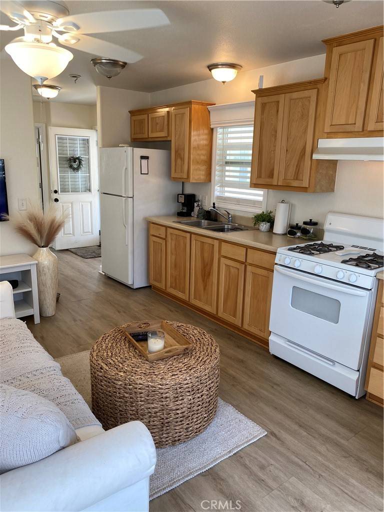 Huntington Beach, CA 92648,80 Huntington ST #114