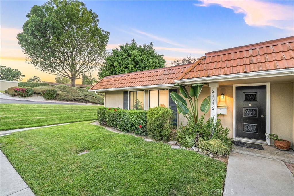 Aliso Viejo, CA 92656,23552 Los Grandes ST