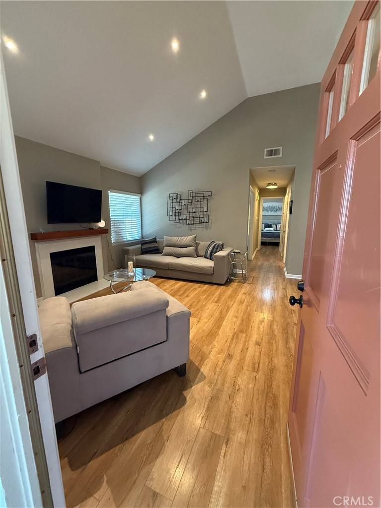 Huntington Beach, CA 92648,7322 Yellowtail Dr #205