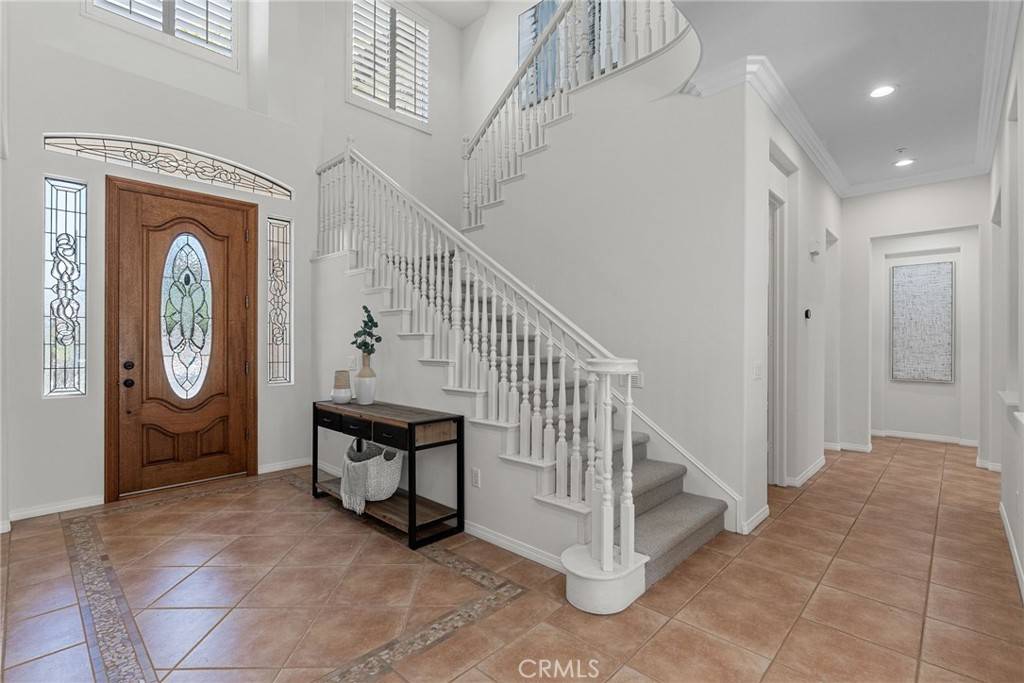 Silverado, CA 92676,18522 Topanga Canyon