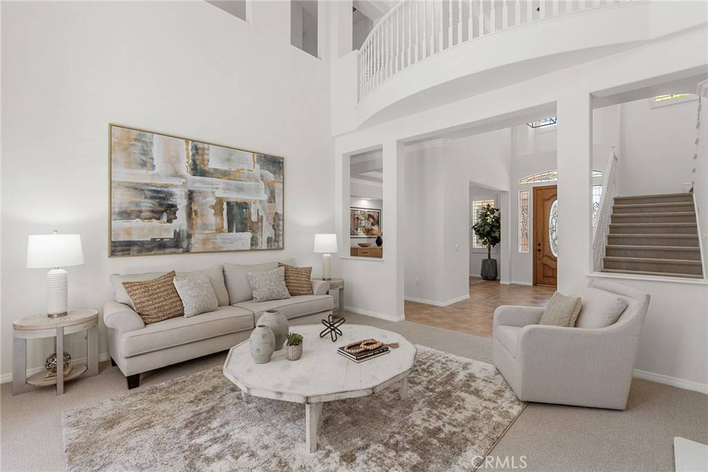 Silverado, CA 92676,18522 Topanga Canyon