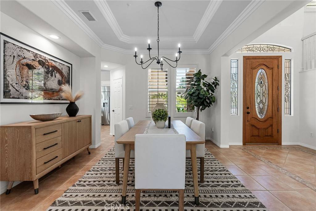 Silverado, CA 92676,18522 Topanga Canyon