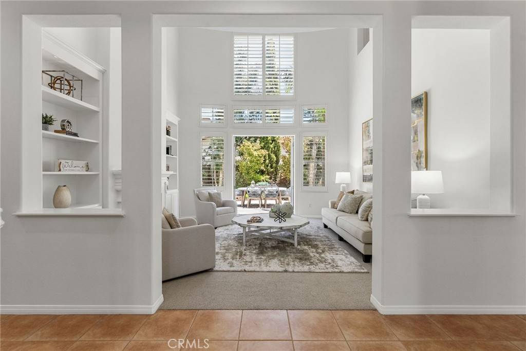 Silverado, CA 92676,18522 Topanga Canyon