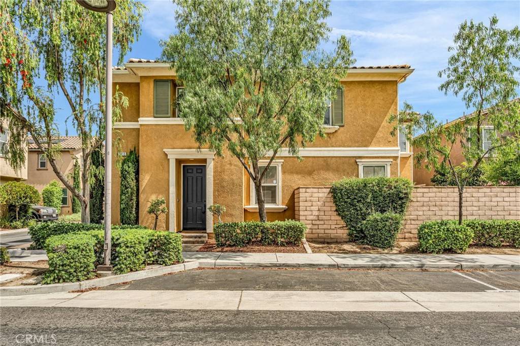 Ontario, CA 91764,3013 E Via Corvina