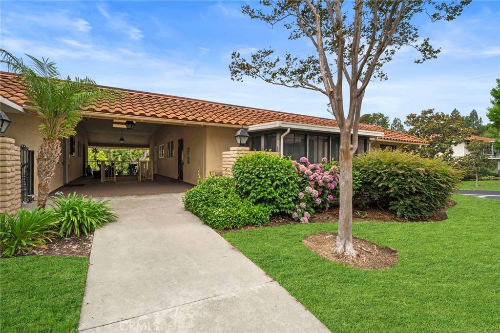 Laguna Woods, CA 92637,834 Unit P Ronda Mendoza