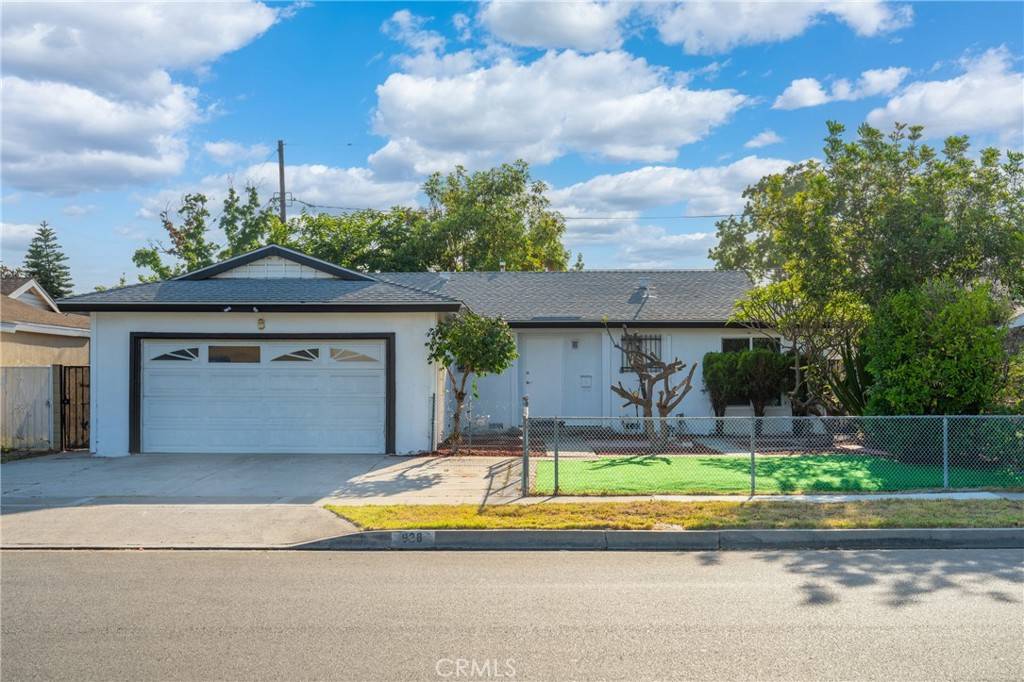Santa Ana, CA 92704,928 S Laurel St.