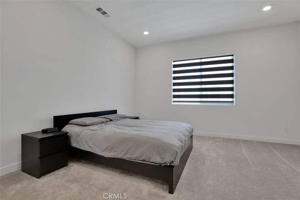 Irvine, CA 92618,145 Sash