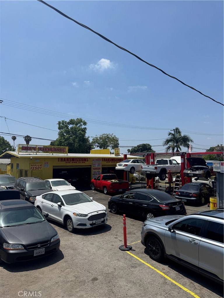 Lynwood, CA 90262,12509 Long Beach BLVD