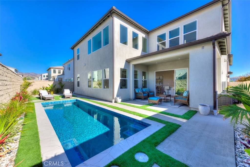 Lake Forest, CA 92630,111 Edna Pkwy