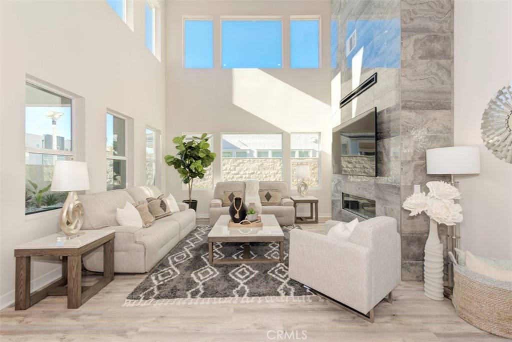 Lake Forest, CA 92630,111 Edna Pkwy