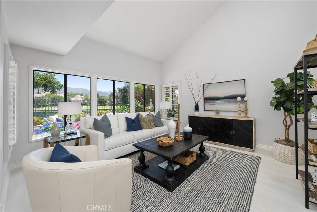 Rancho Santa Margarita, CA 92688,16 Vista Lago #22