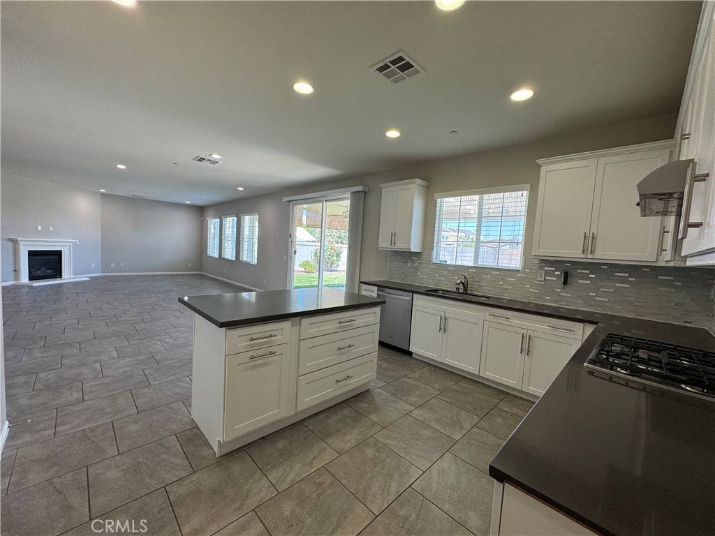 Perris, CA 92570,3469 Presidio LN
