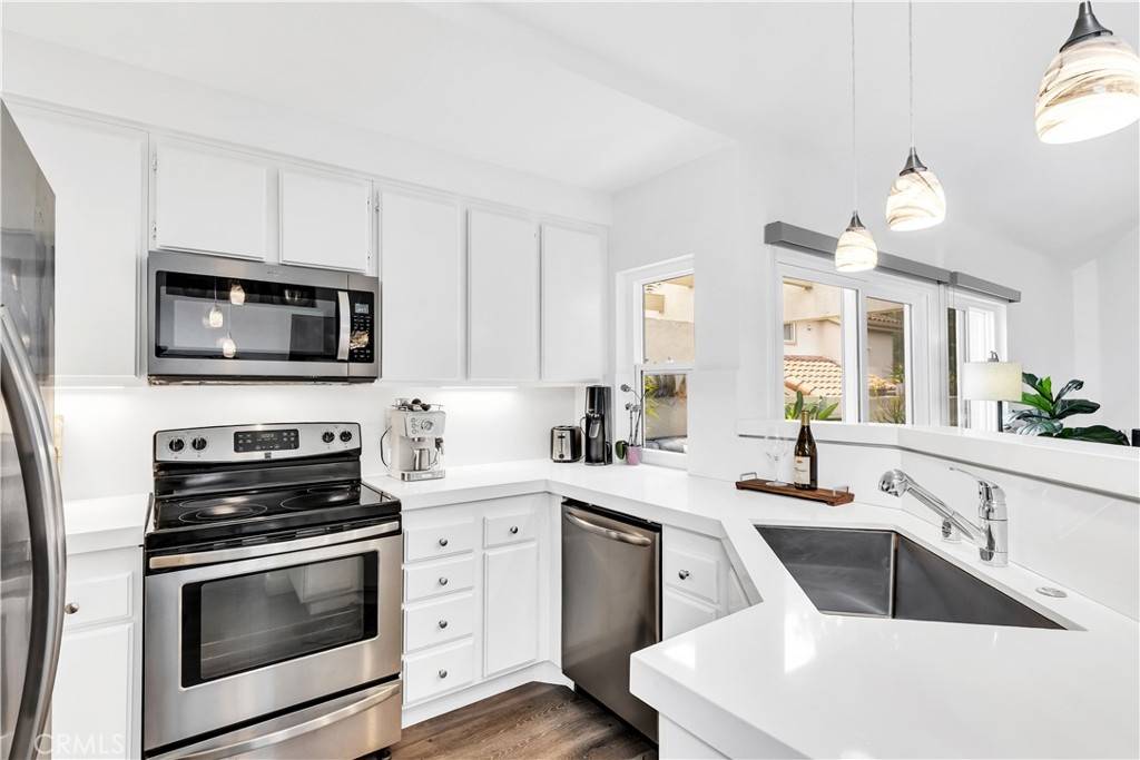 Laguna Niguel, CA 92677,2 Daytona #129