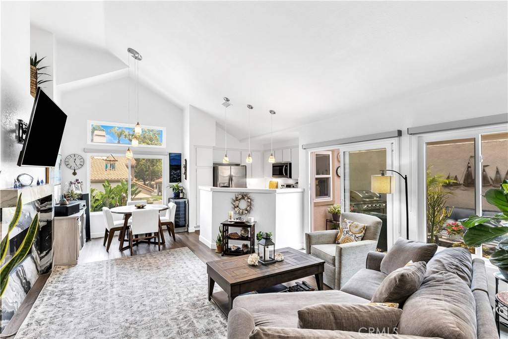 Laguna Niguel, CA 92677,2 Daytona #129