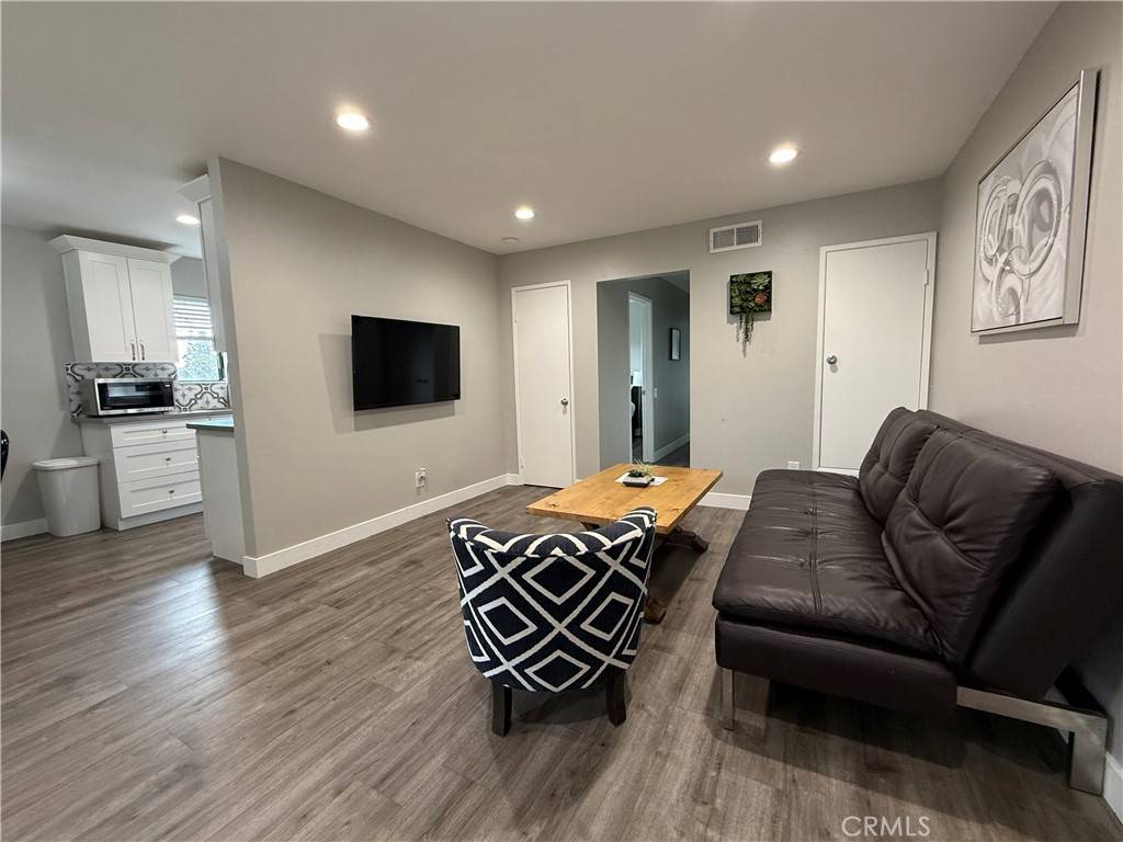 Santa Ana, CA 92704,3935 W Mcfadden AVE #D