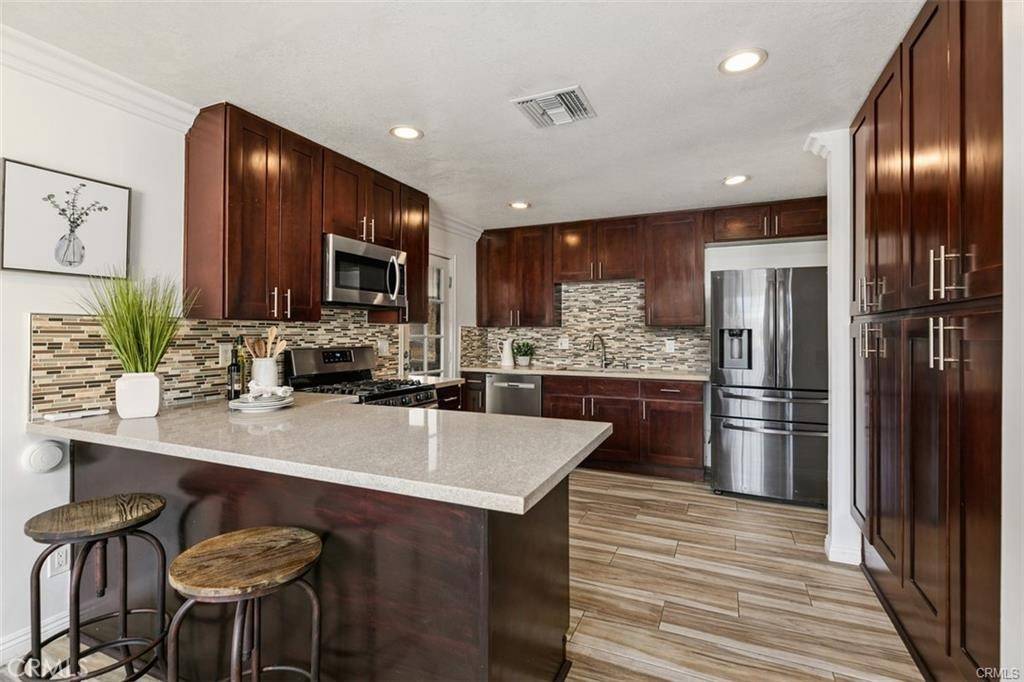 Lake Forest, CA 92630,24252 Palmek CIR
