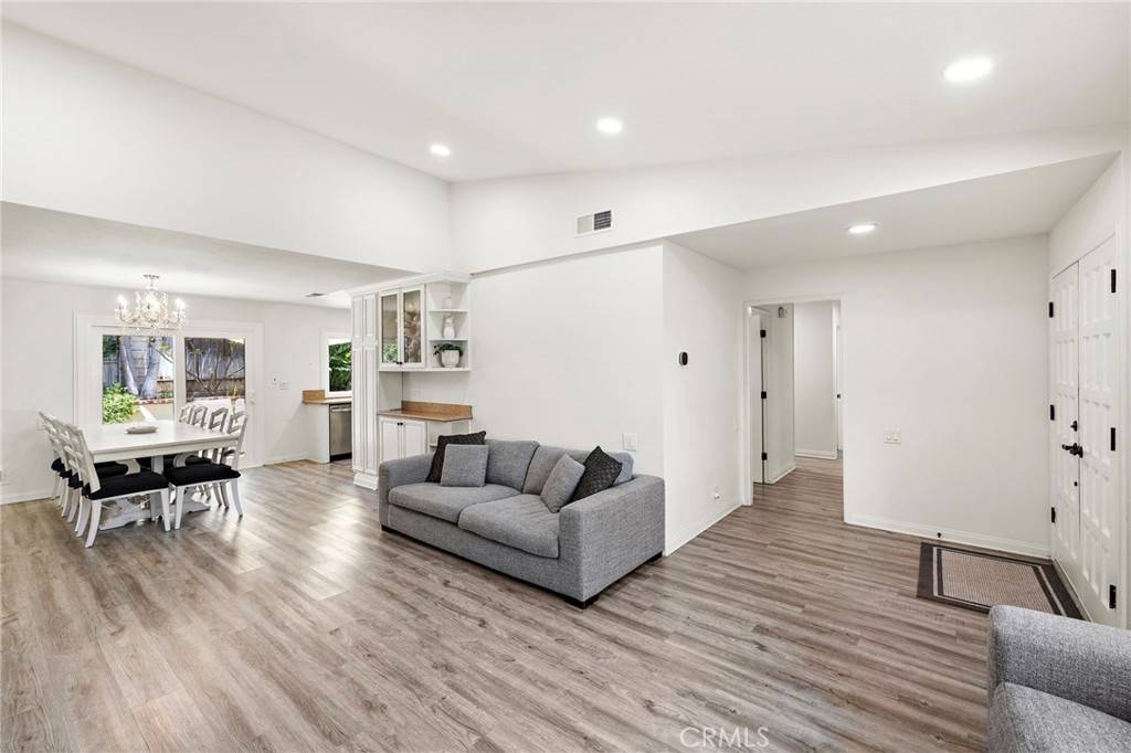 Laguna Hills, CA 92653,22391 Lombardi