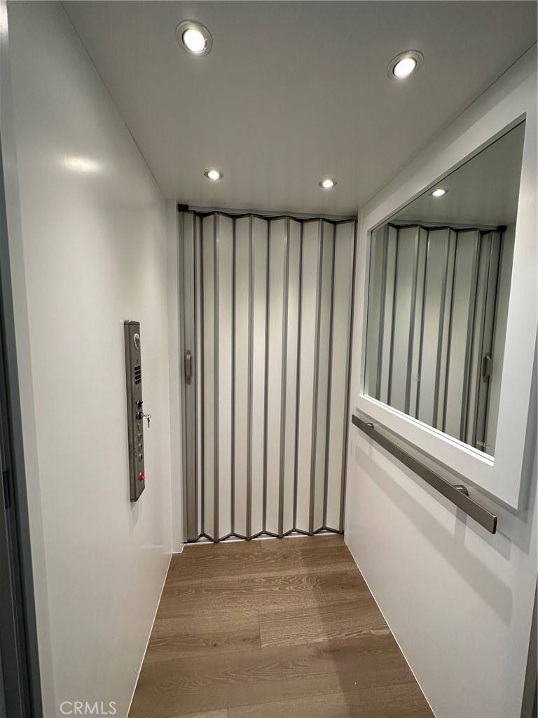 Irvine, CA 92618,165 Carlow