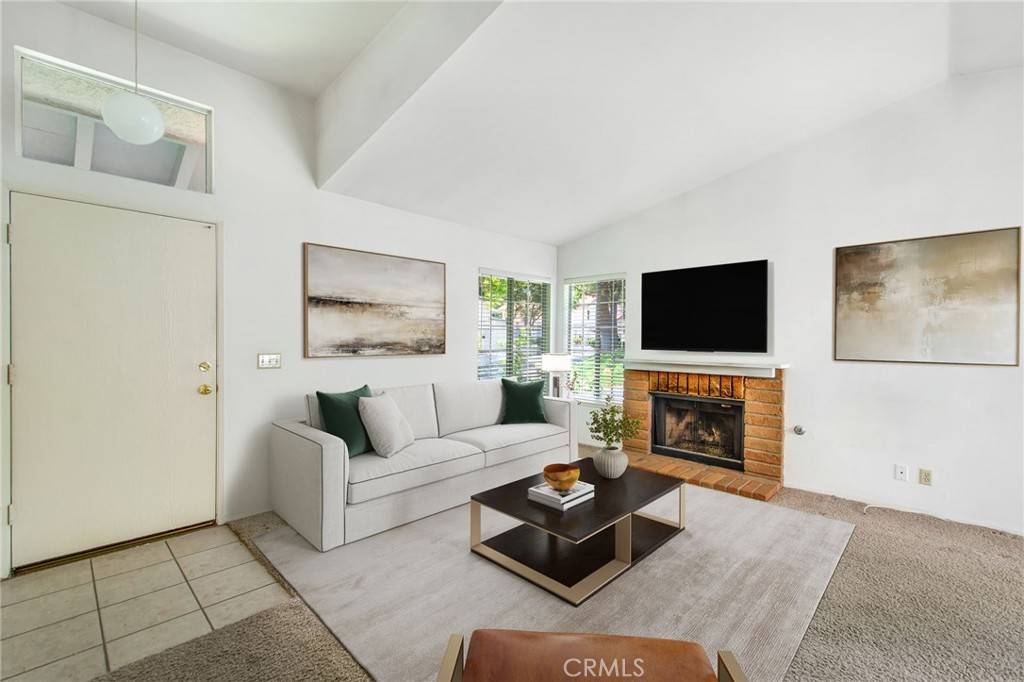 Oak Park, CA 91377,1050 Windmill LN