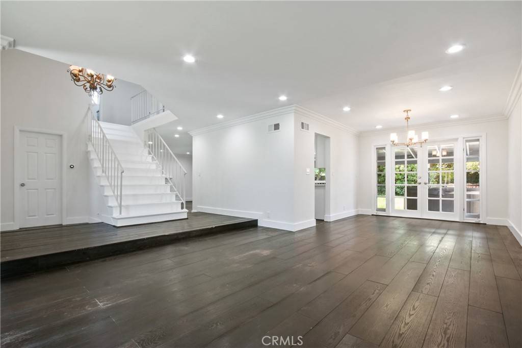 Tustin, CA 92780,14822 Foxcroft RD