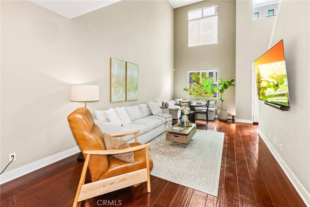Irvine, CA 92612,31 Soho