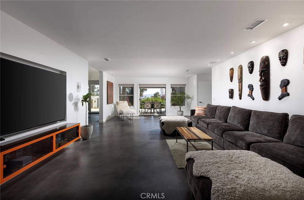 Laguna Hills, CA 92653,24852 Buckboard LN