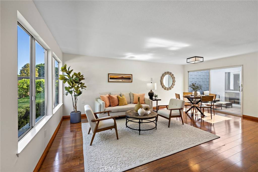 Laguna Woods, CA 92637,2133 Via Puerta #A