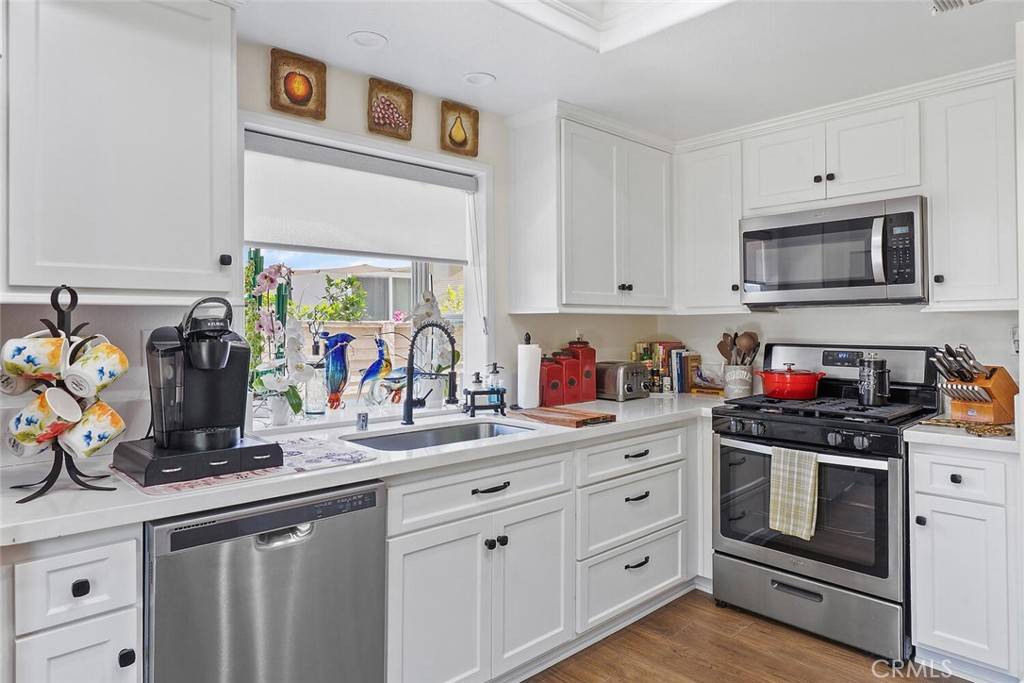 Irvine, CA 92604,10 Glenhurst #37