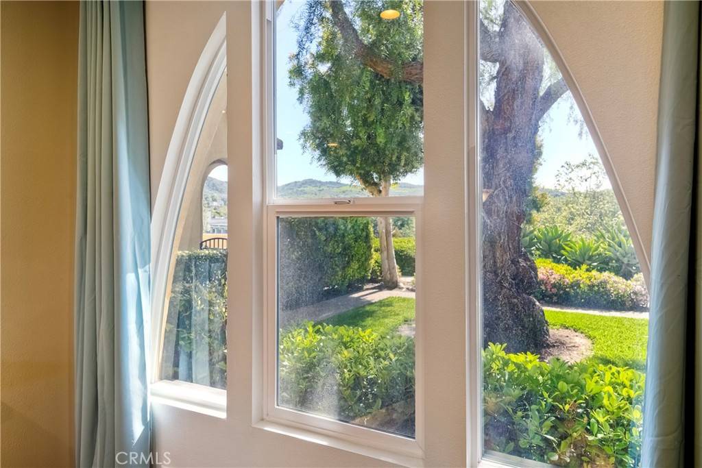 66 Glenalmond LN Ladera Ranch, CA 92694