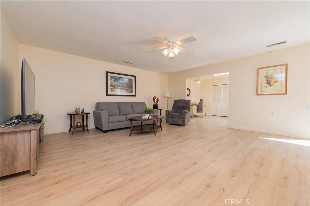 Laguna Woods, CA 92637,2245 Via Mariposa E #D