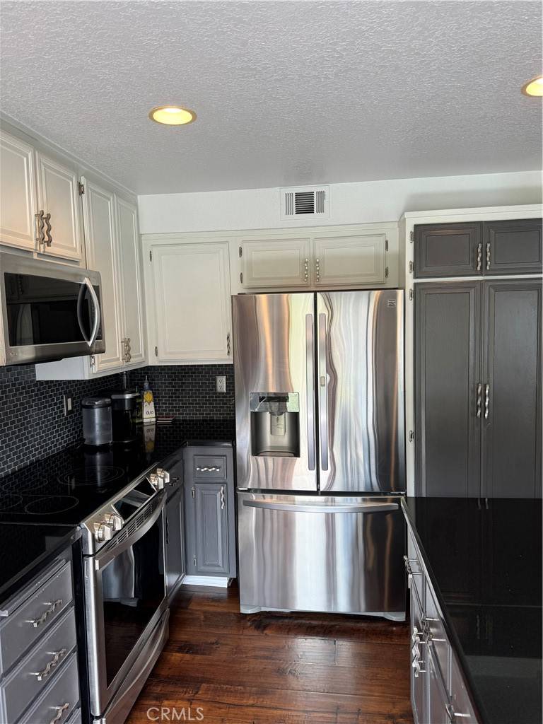 Irvine, CA 92603,11 Morningside