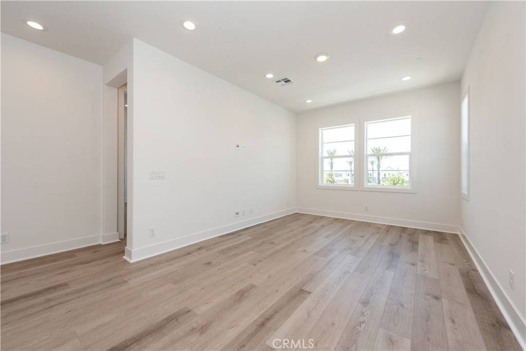 Lake Forest, CA 92630,160 Orange Grove