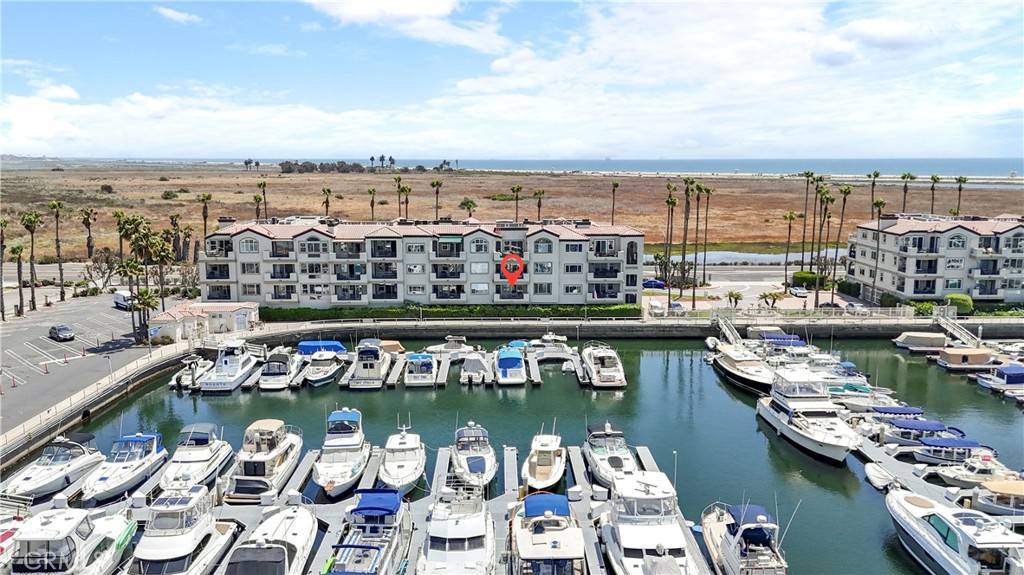 Huntington Beach, CA 92649,4167 Warner AVE #102