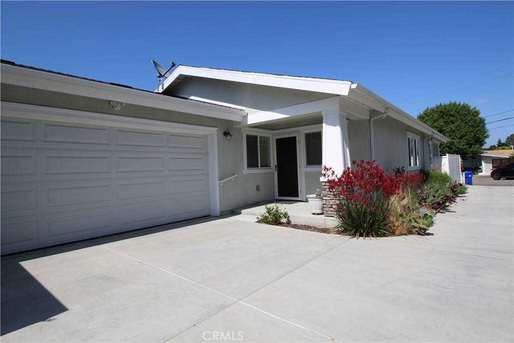 Lomita, CA 90717,26221 Oak ST