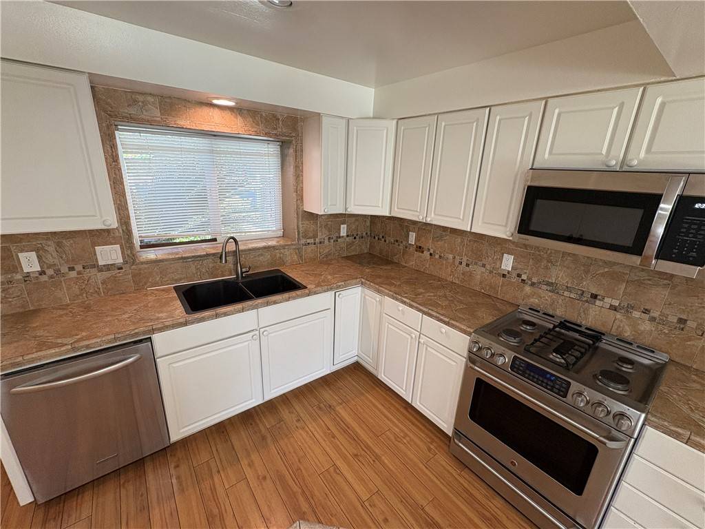 Tustin, CA 92780,13372 EPPING WAY