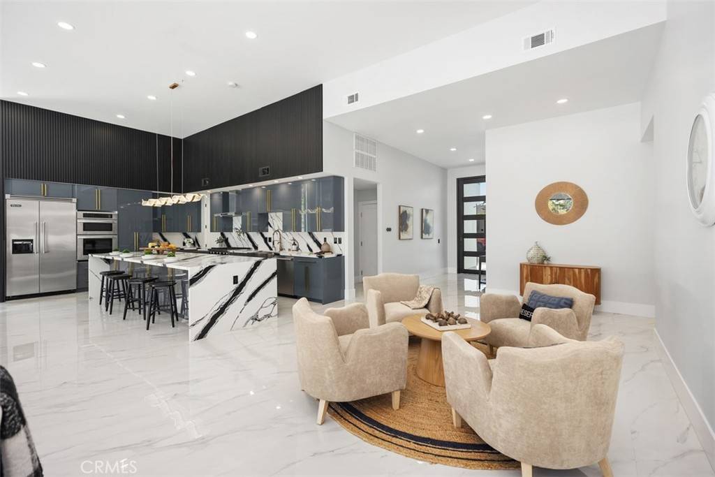 Irvine, CA 92603,18802 Saginaw DR