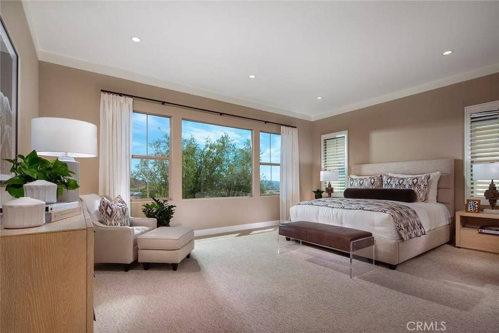 Irvine, CA 92618,104 Bright Star