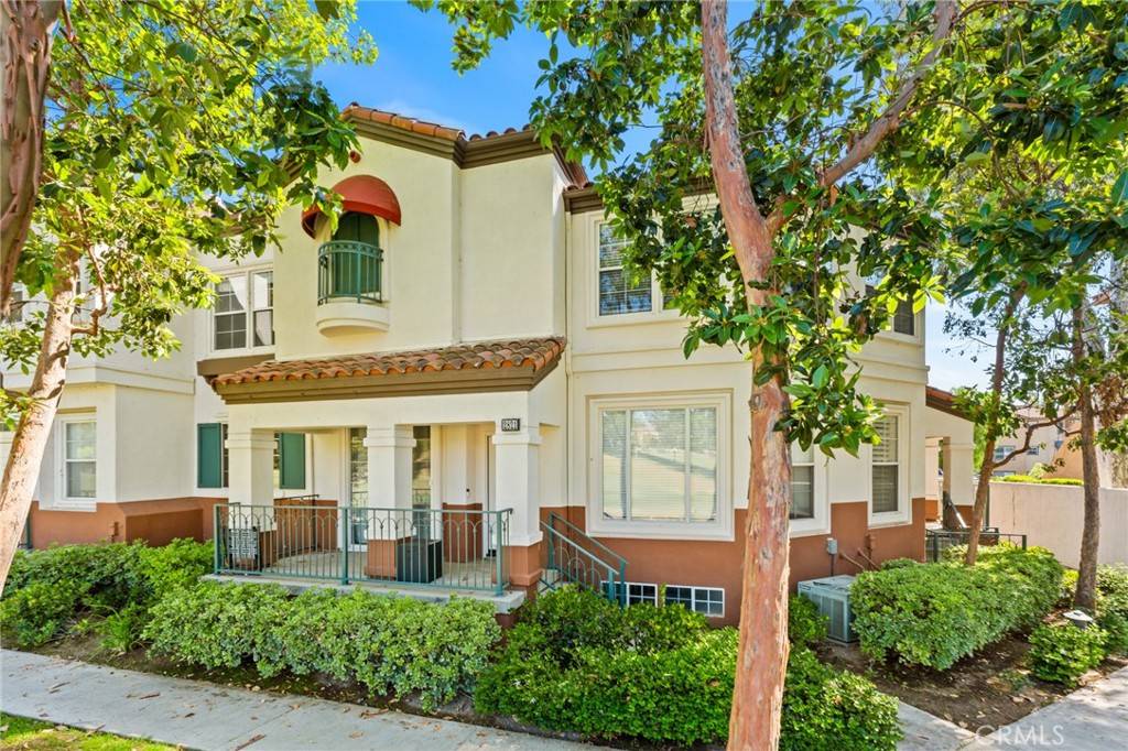 Tustin, CA 92782,2821 Player LN