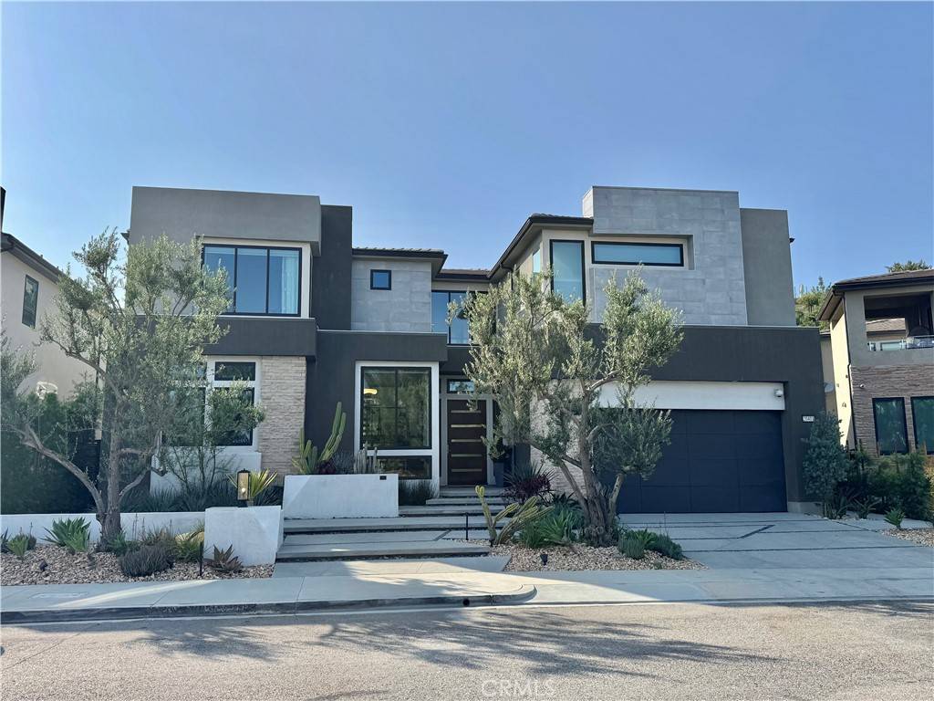 Porter Ranch, CA 91326,20401 W Aberdeen LN