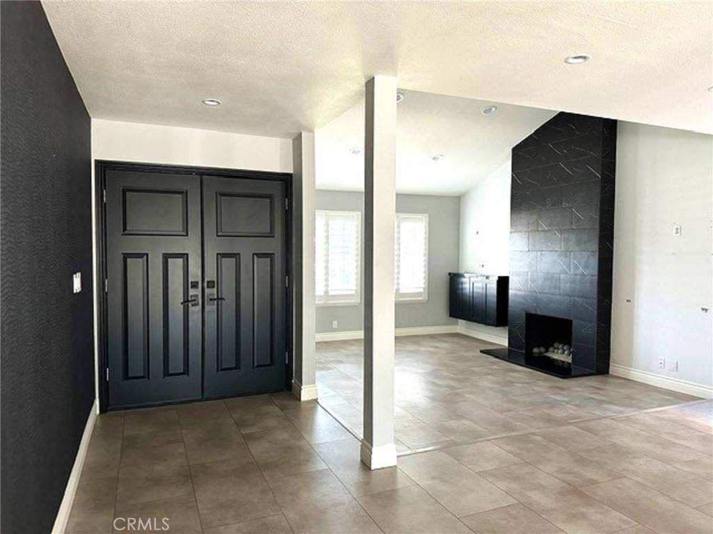 Costa Mesa, CA 92626,1063 Redding AVE