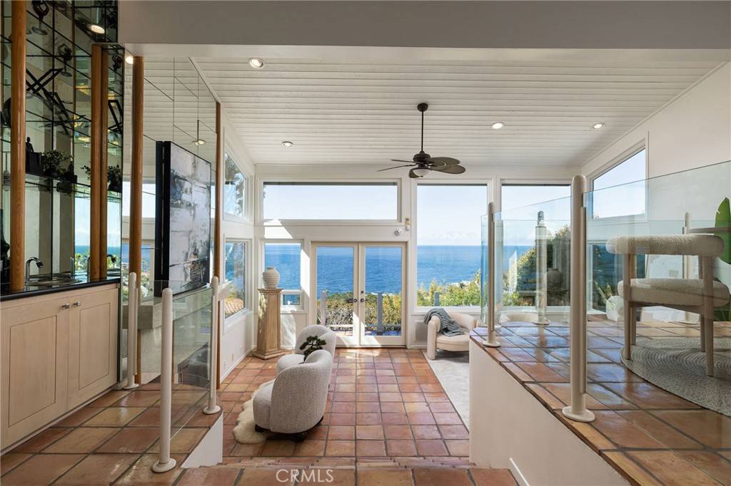 Laguna Beach, CA 92651,32006 Sunset Avenue